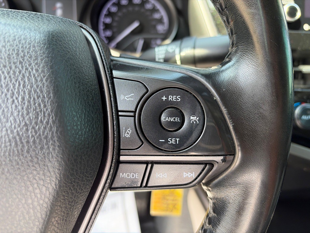 2022 Toyota Camry Image 16