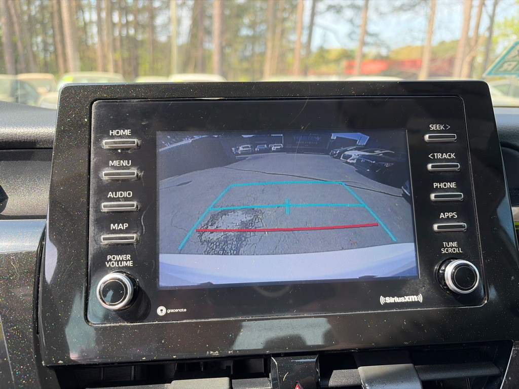 2022 Toyota Camry Image 18