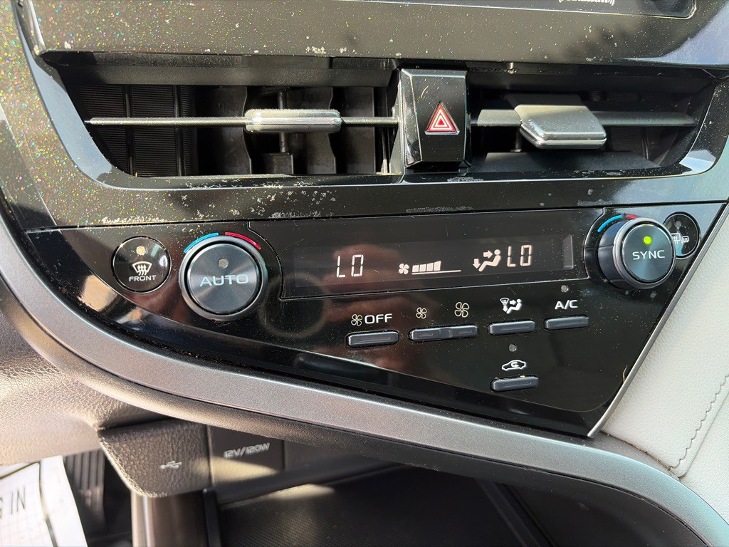 2022 Toyota Camry Image 19