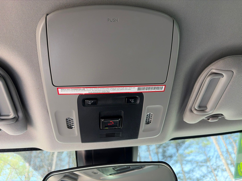 2022 Toyota Camry Image 24