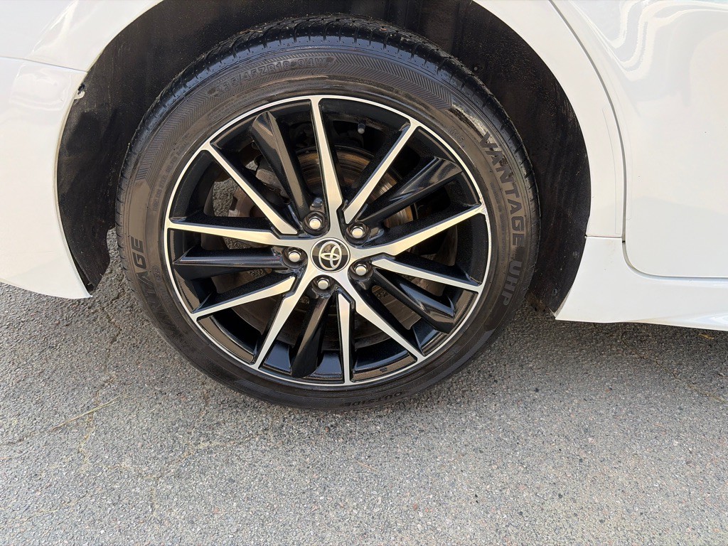 2022 Toyota Camry Image 35