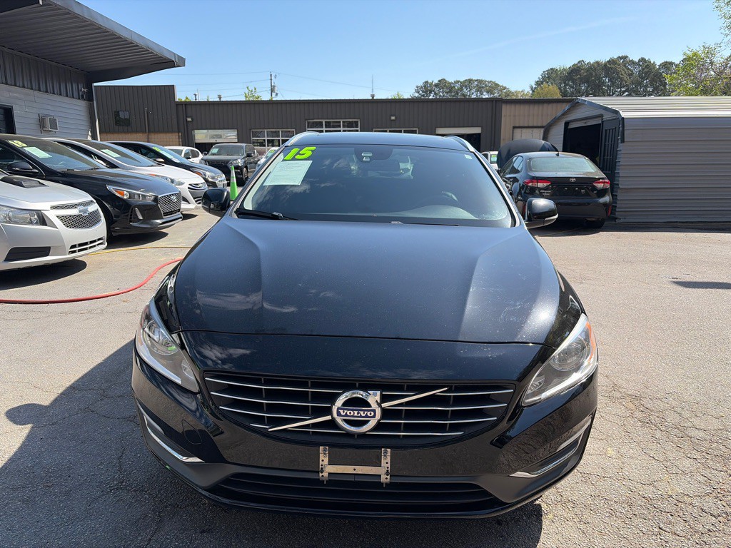 2015 Volvo V60 Image 2