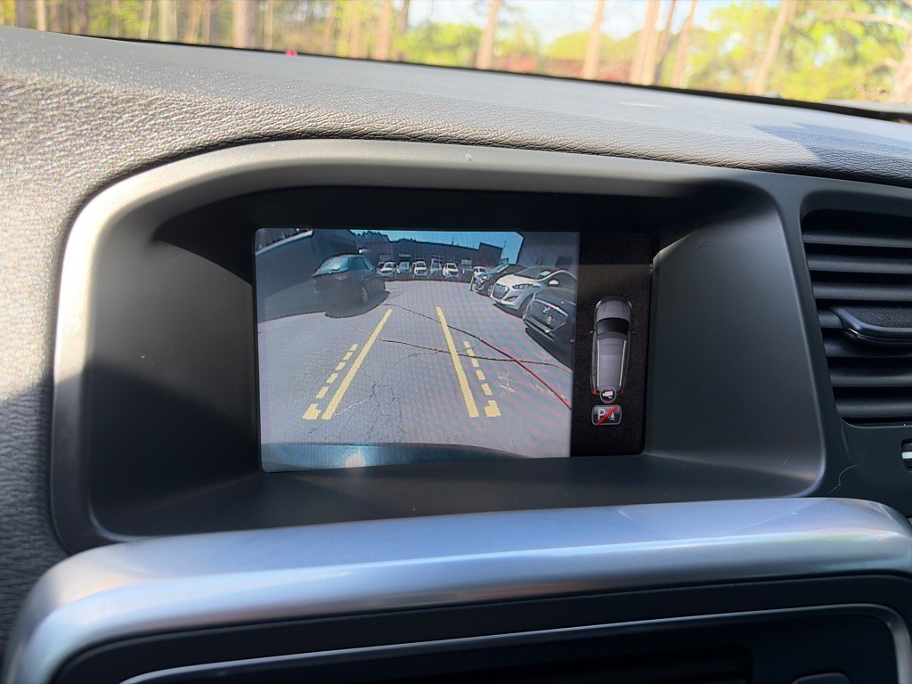 2015 Volvo V60 Image 23