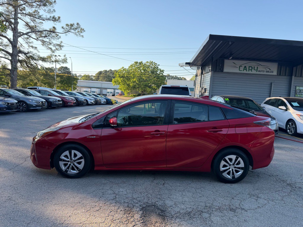 2016 Toyota Prius Image 3