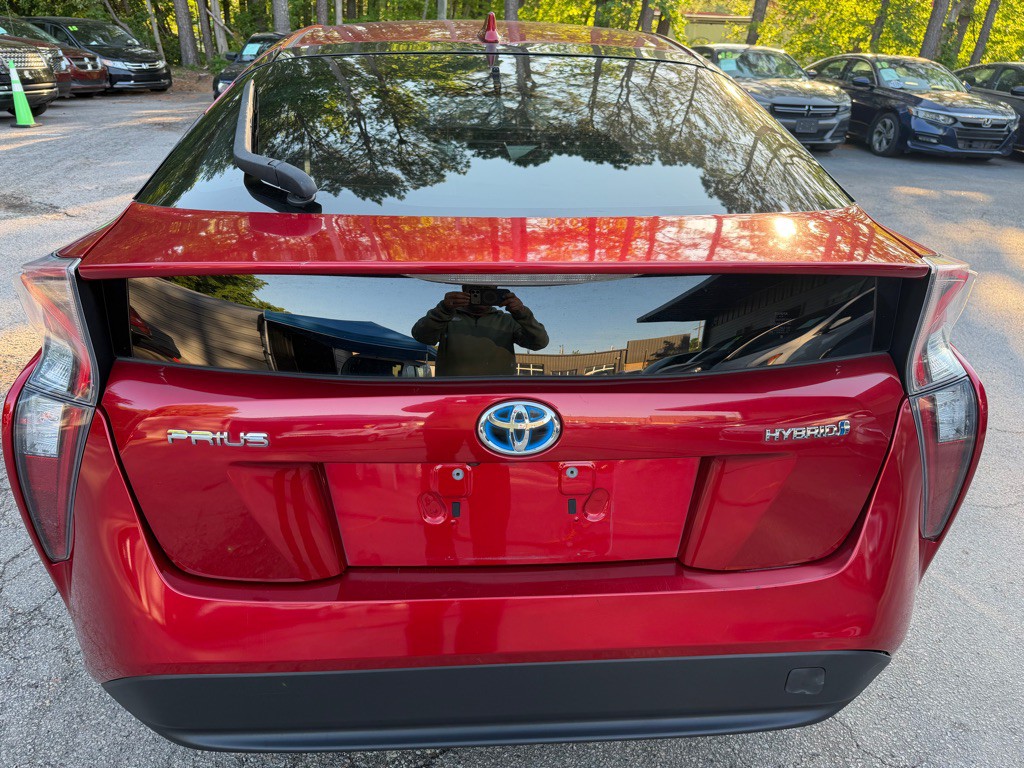 2016 Toyota Prius Image 11