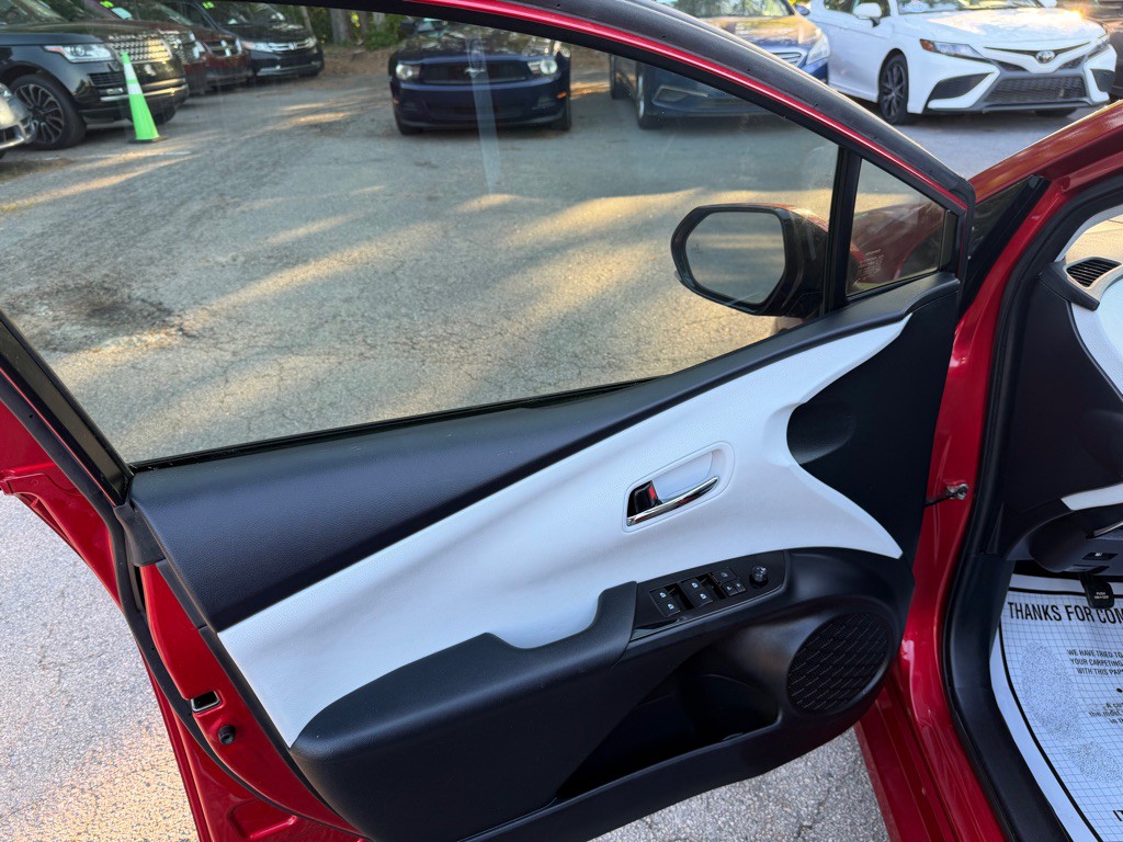 2016 Toyota Prius Image 13