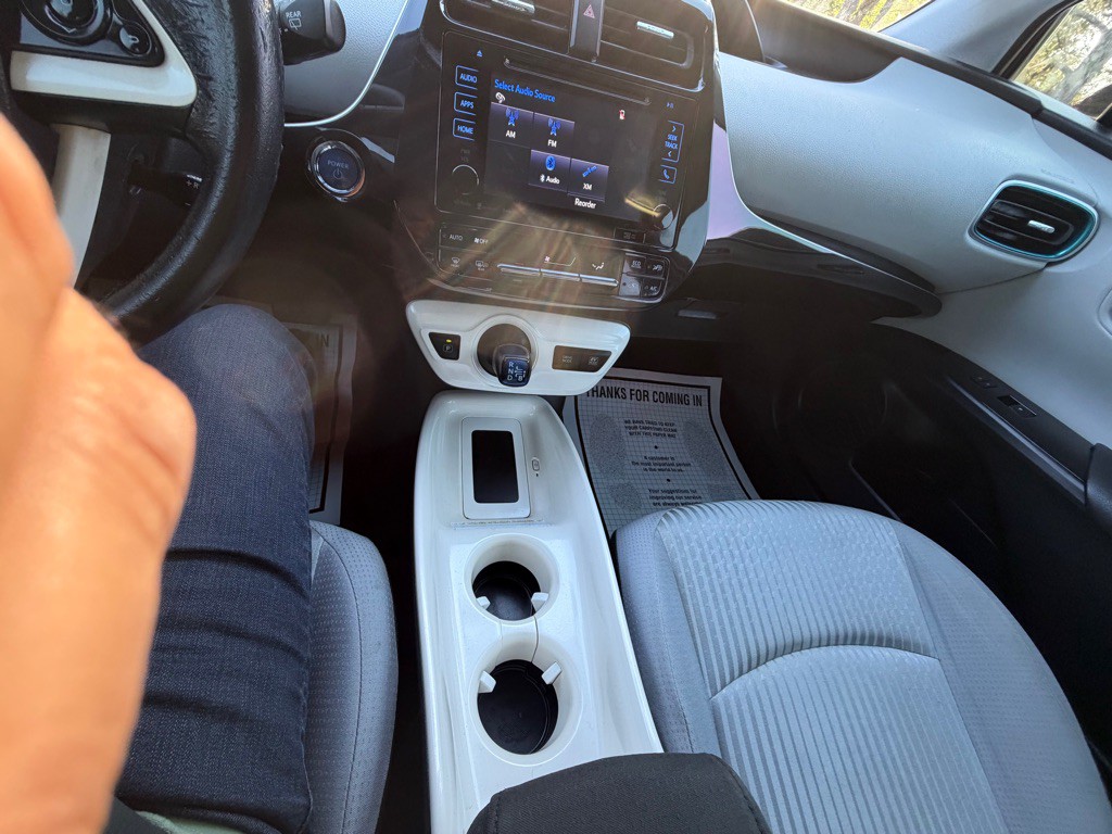 2016 Toyota Prius Image 20