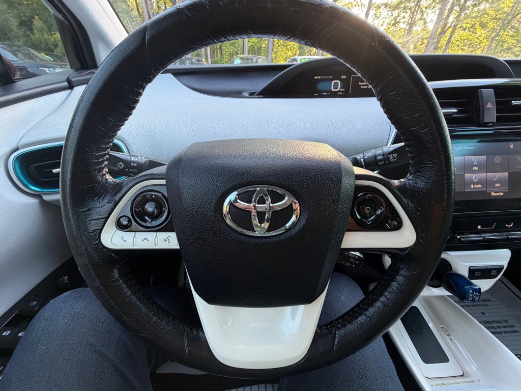 2016 Toyota Prius Image 22