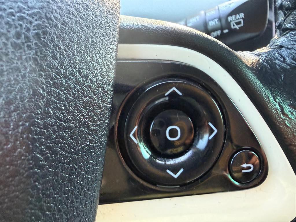2016 Toyota Prius Image 23