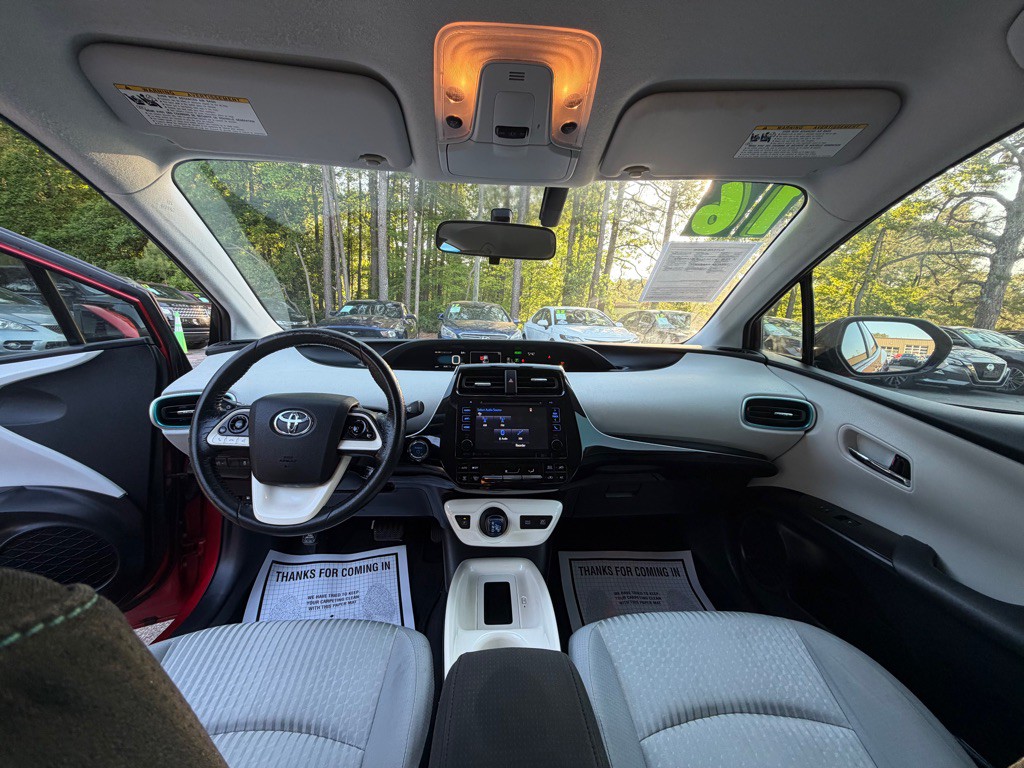 2016 Toyota Prius Image 27