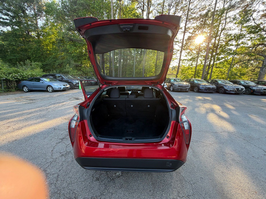 2016 Toyota Prius Image 30