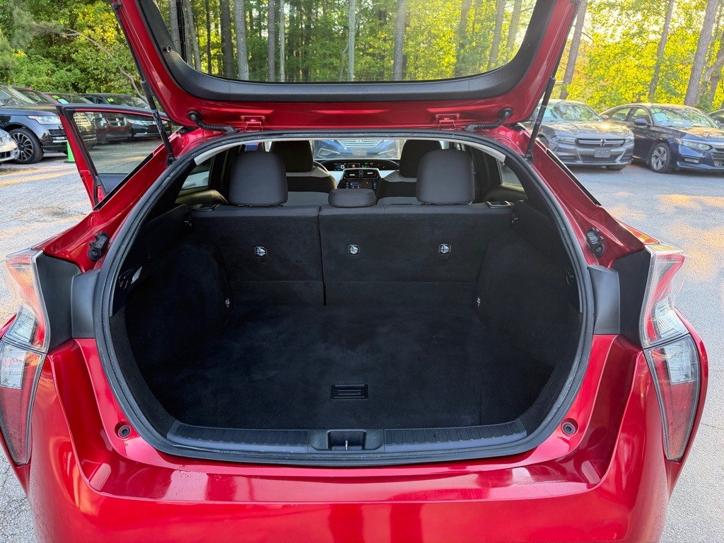 2016 Toyota Prius Image 31