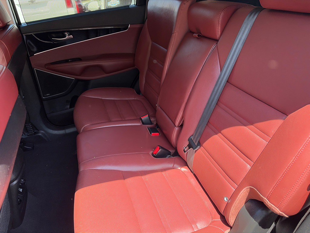 2018 Kia Sorento Image 8