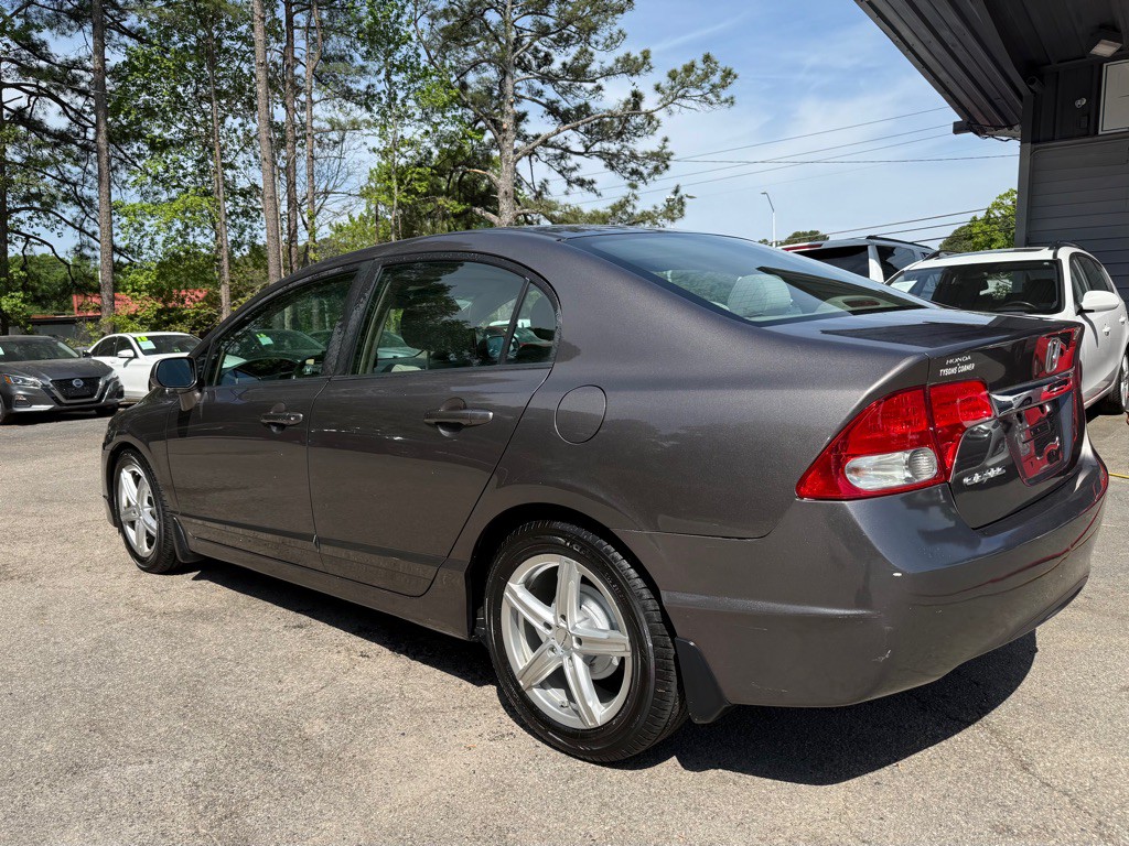 2011 Honda Civic Image 10