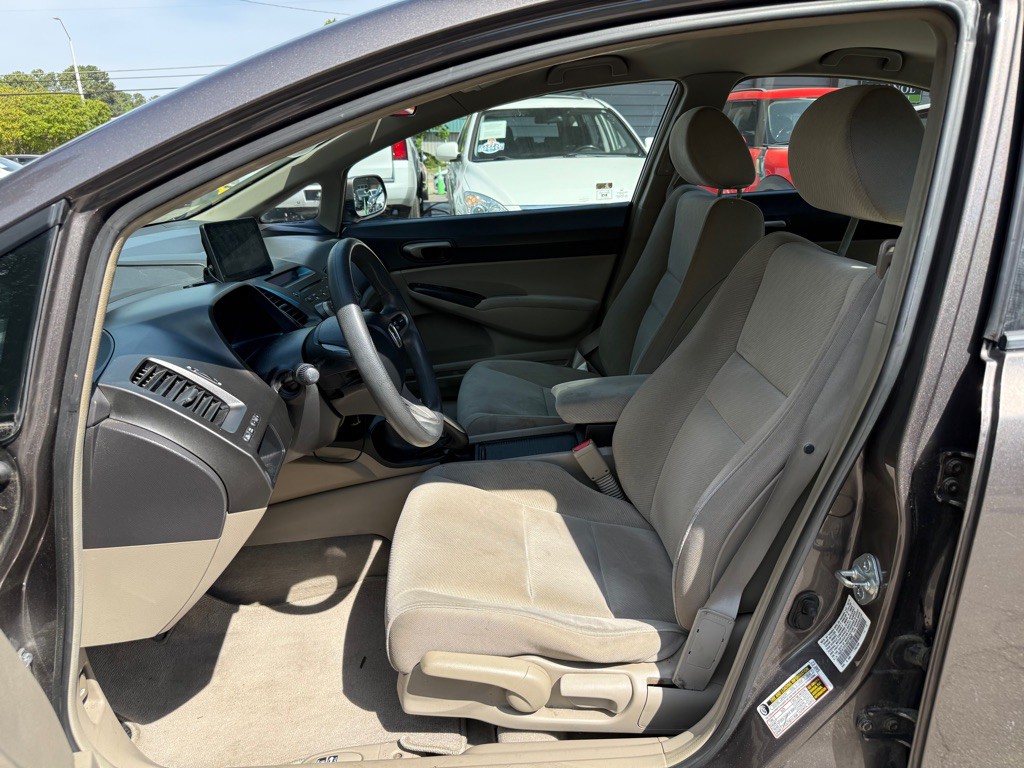 2011 Honda Civic Image 13
