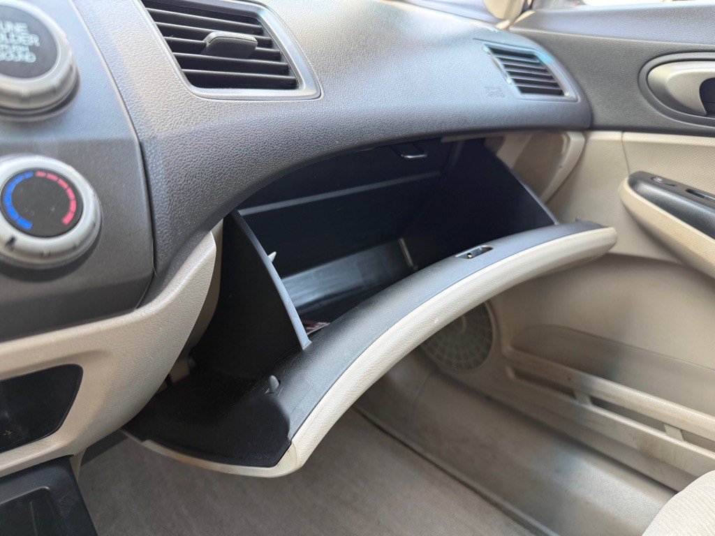 2011 Honda Civic Image 27