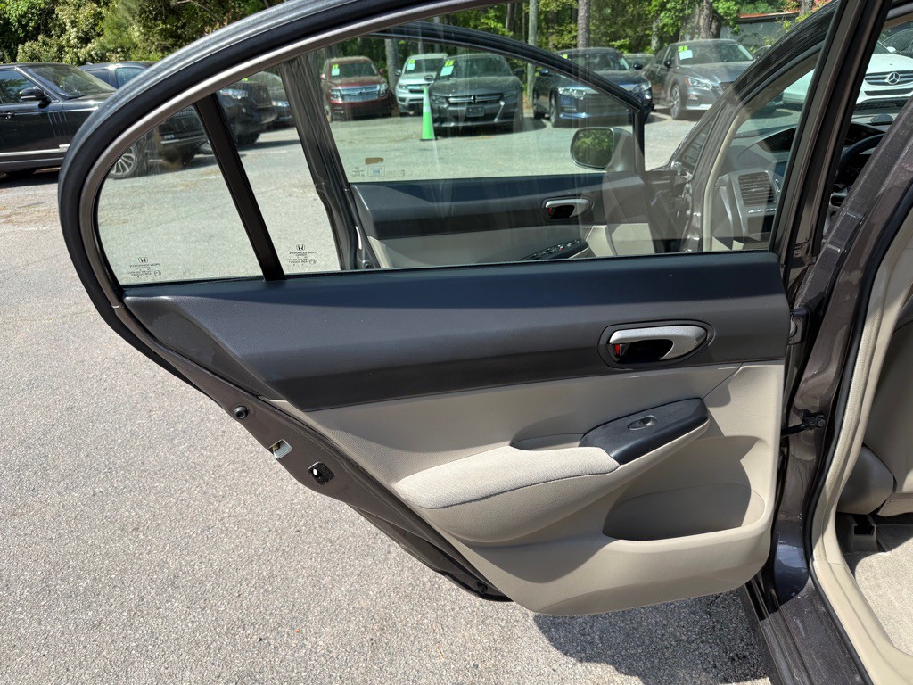 2011 Honda Civic Image 30