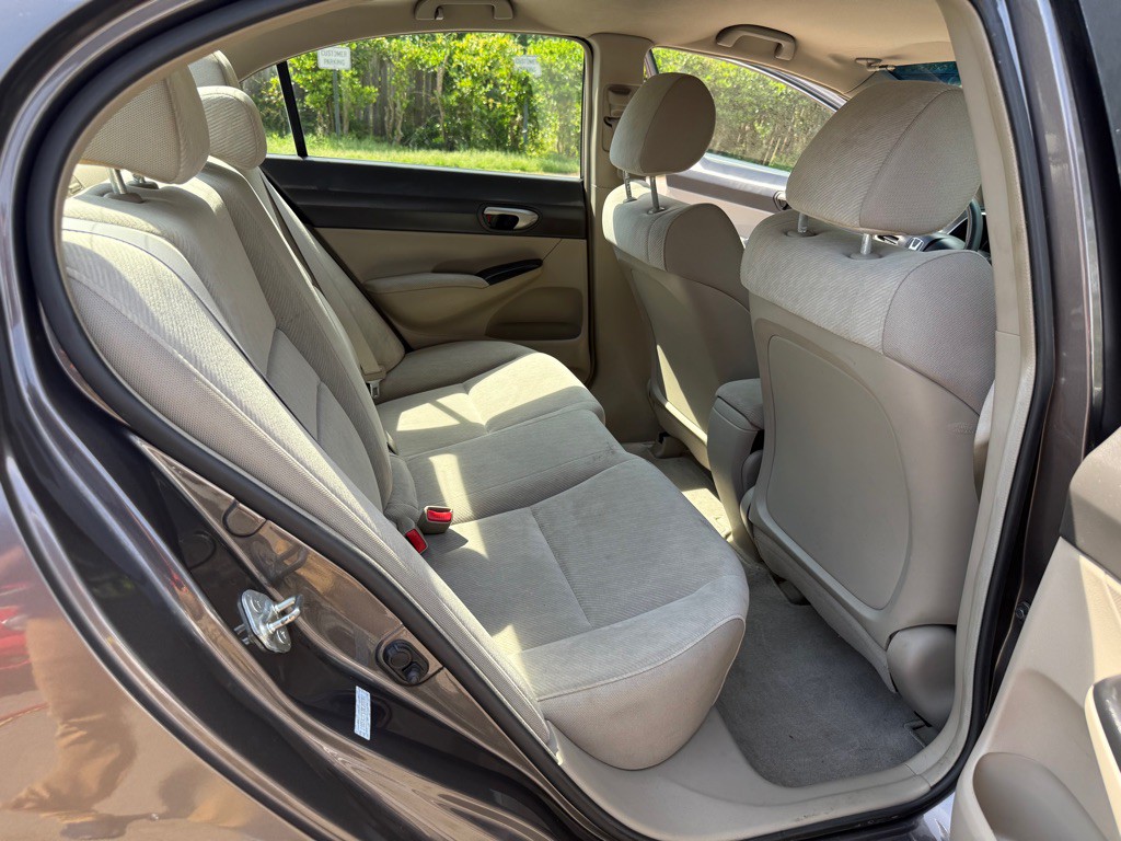 2011 Honda Civic Image 32