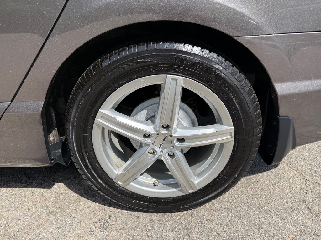 2011 Honda Civic Image 37