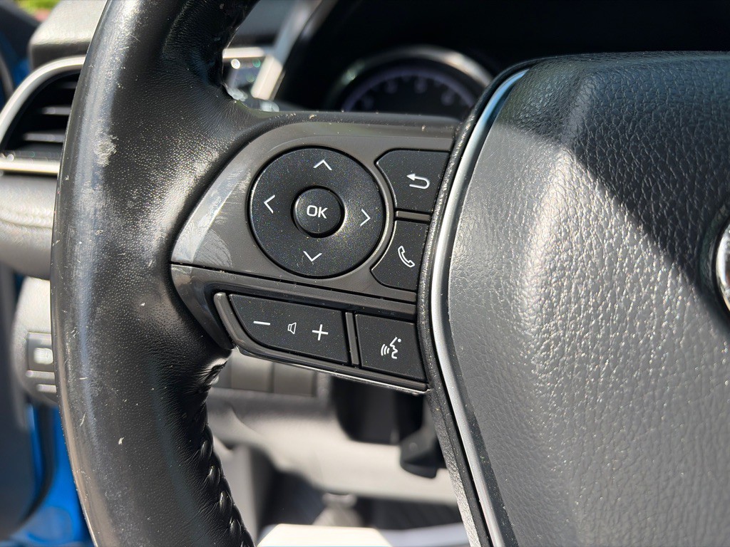 2019 Toyota Camry Image 14
