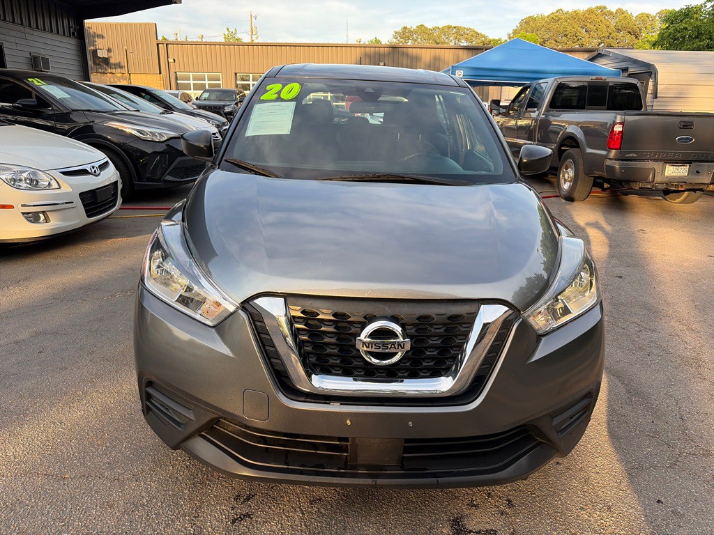 2020 Nissan Kicks Image 2