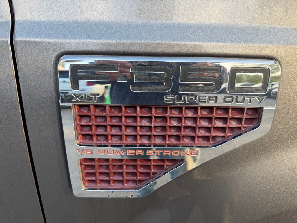 2008 Ford F-350 Image 11