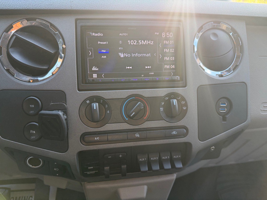 2008 Ford F-350 Image 25