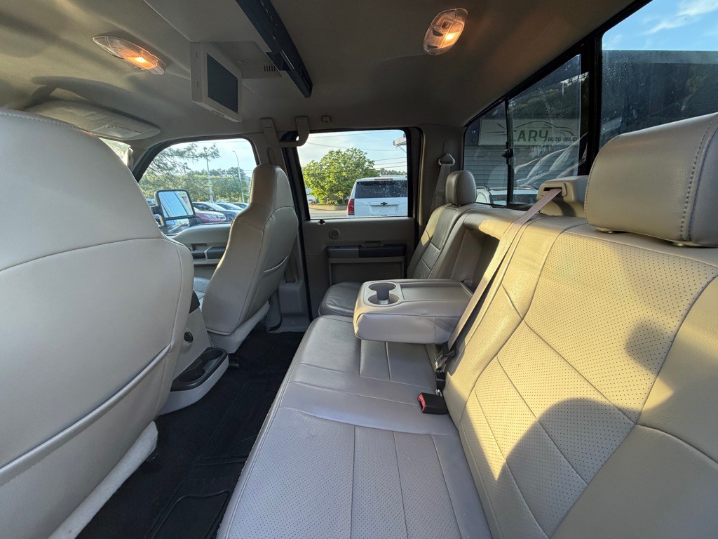 2008 Ford F-350 Image 32