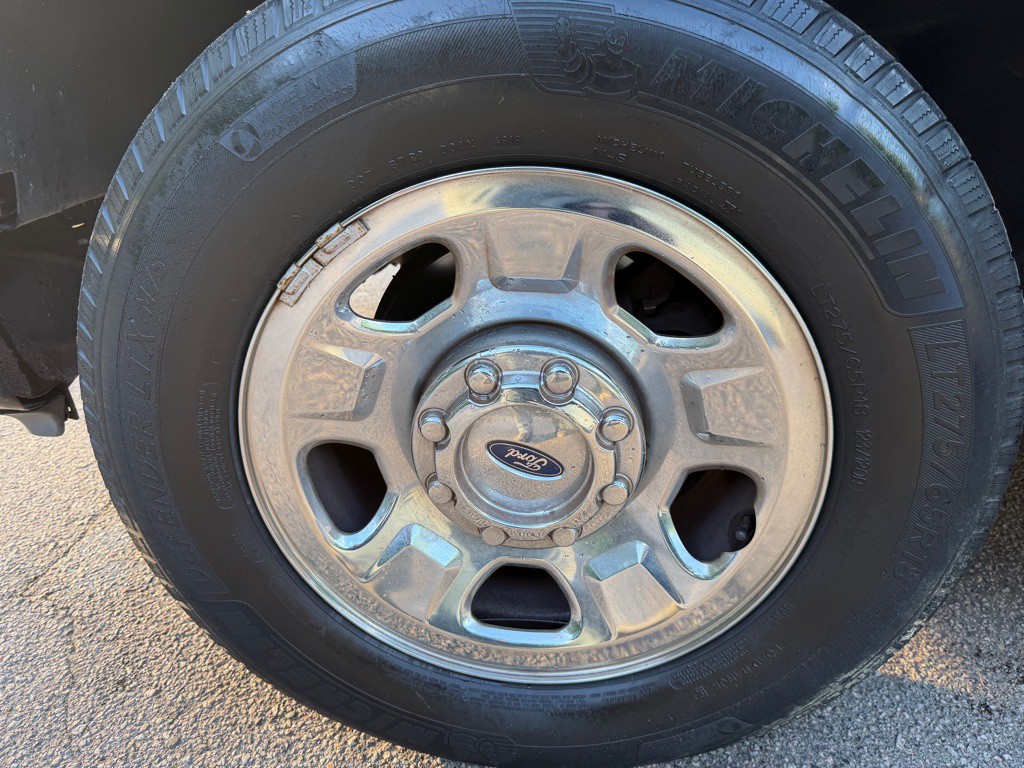 2008 Ford F-350 Image 36