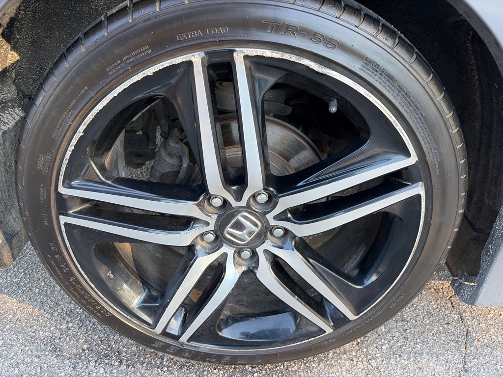 2017 Honda Accord Image 23