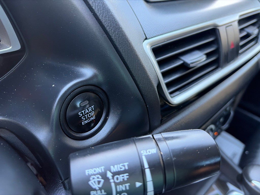 2016 Mazda Mazda3 Image 18