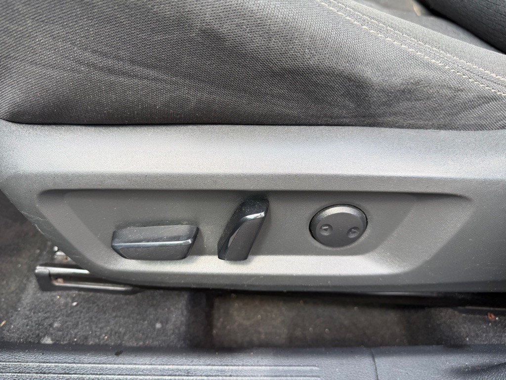 2021 Nissan Rogue Image 15