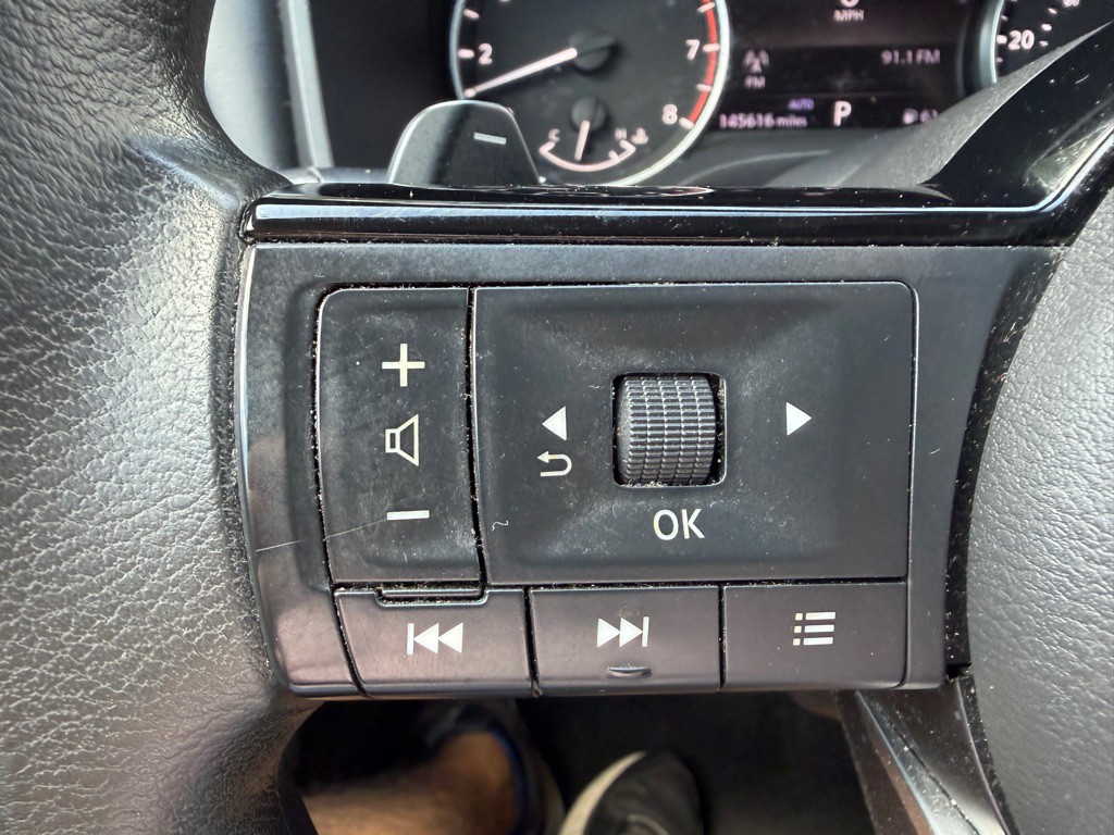 2021 Nissan Rogue Image 24