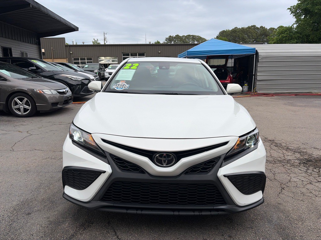 2022 Toyota Camry Image 2