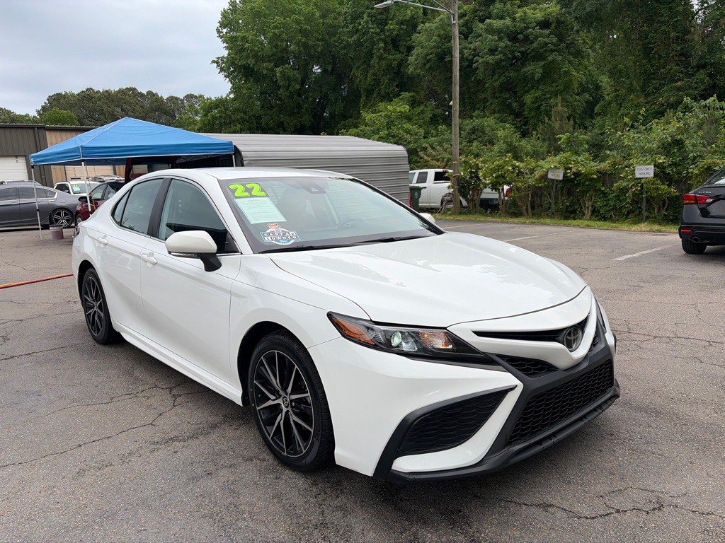2022 Toyota Camry Image 3