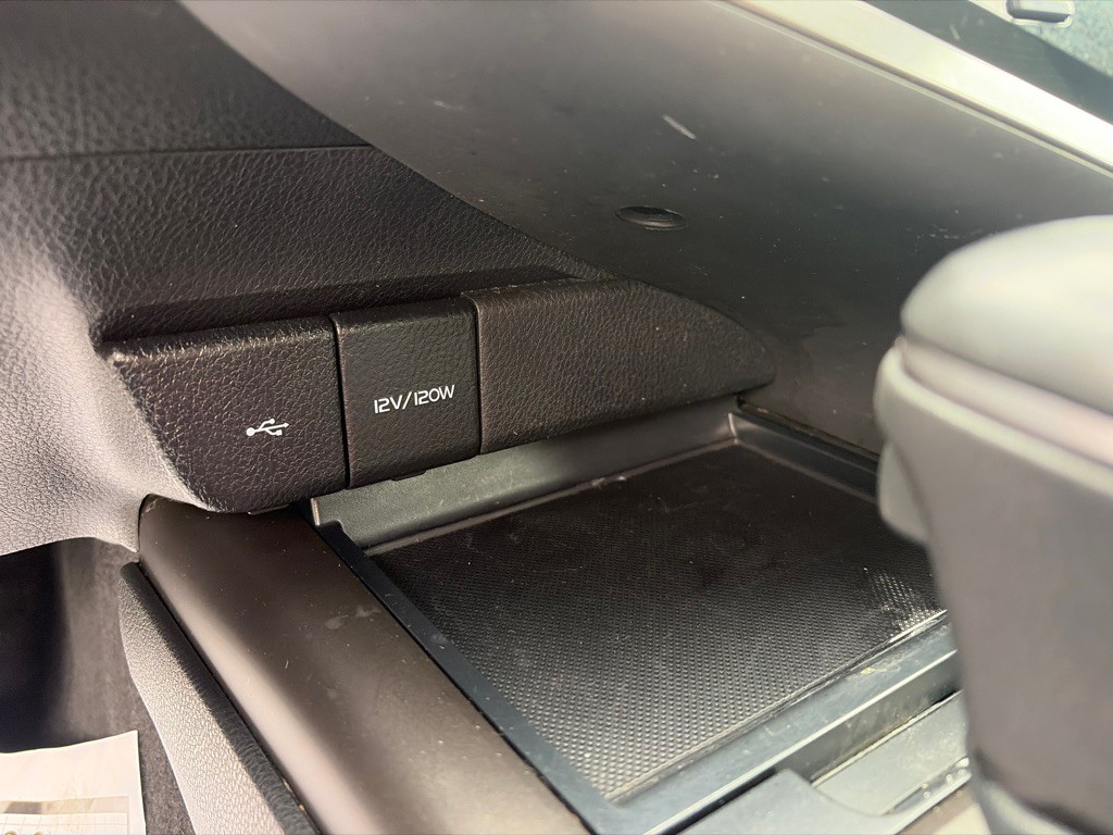 2022 Toyota Camry Image 19