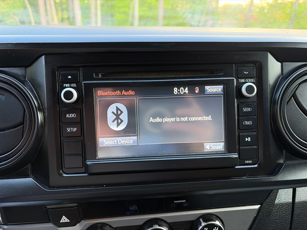 2016 Toyota Tacoma Image 11