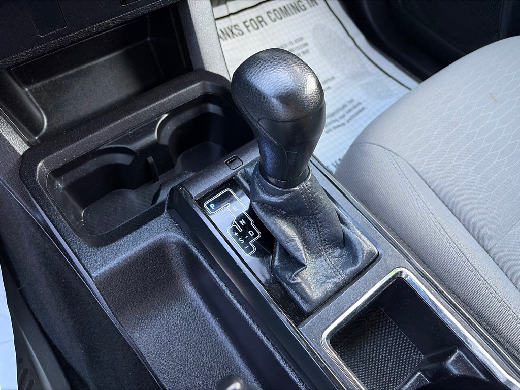 2016 Toyota Tacoma Image 14