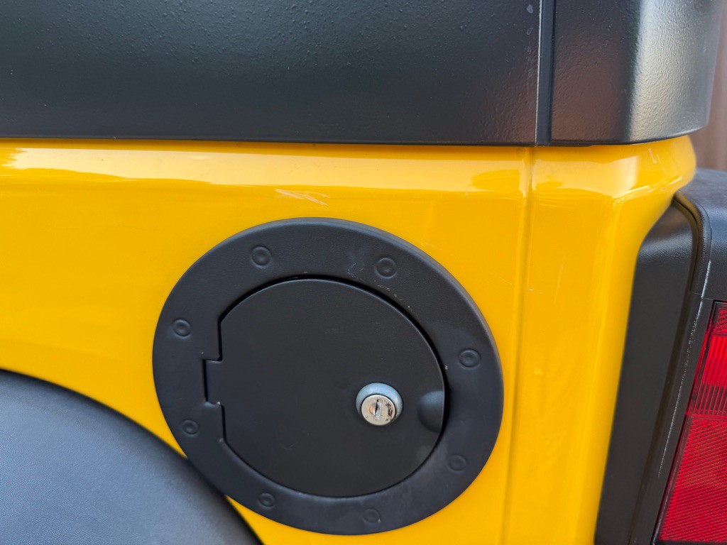 2015 Jeep Wrangler Image 15