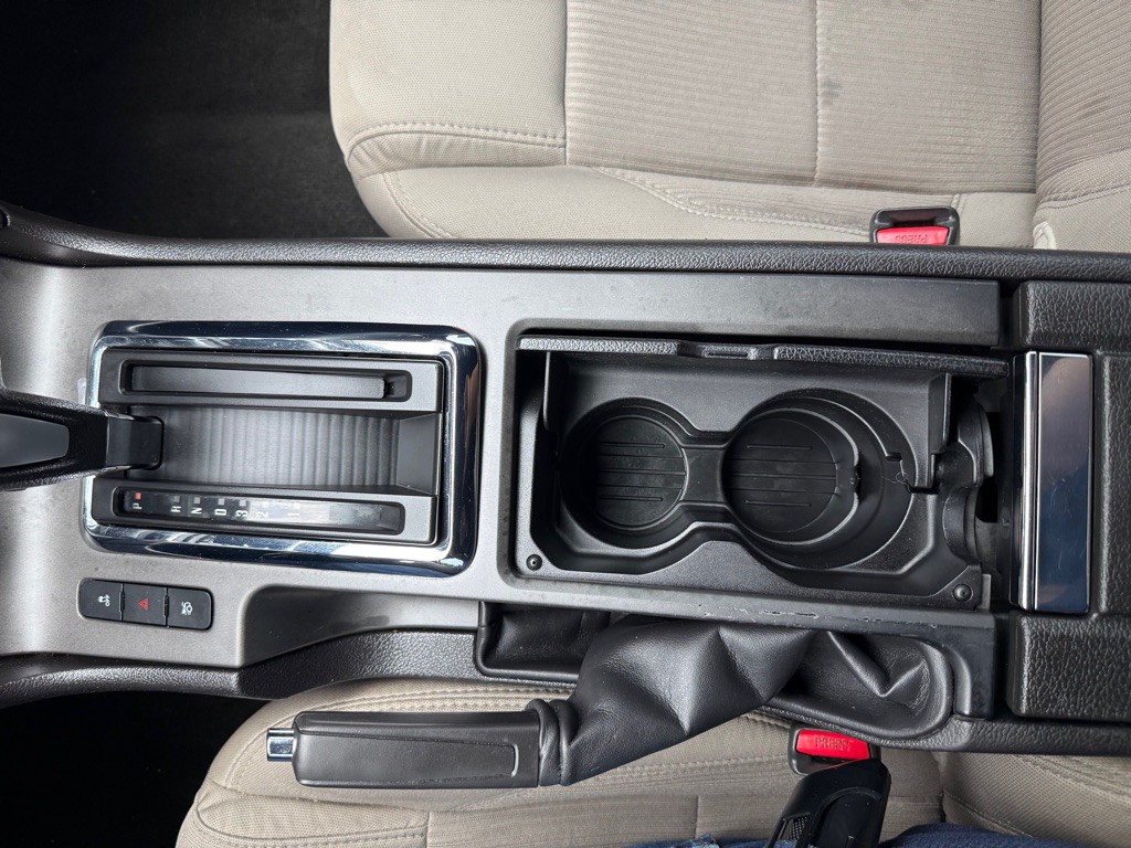 2012 Ford Mustang Image 23