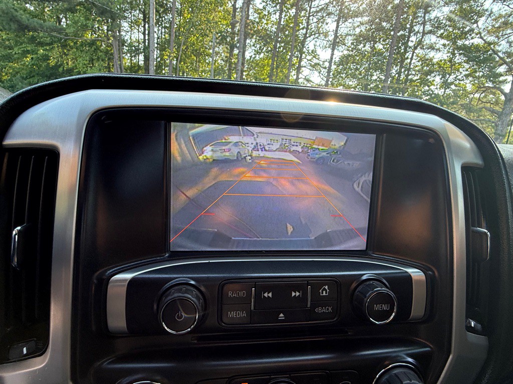 2015 GMC Sierra Image 18