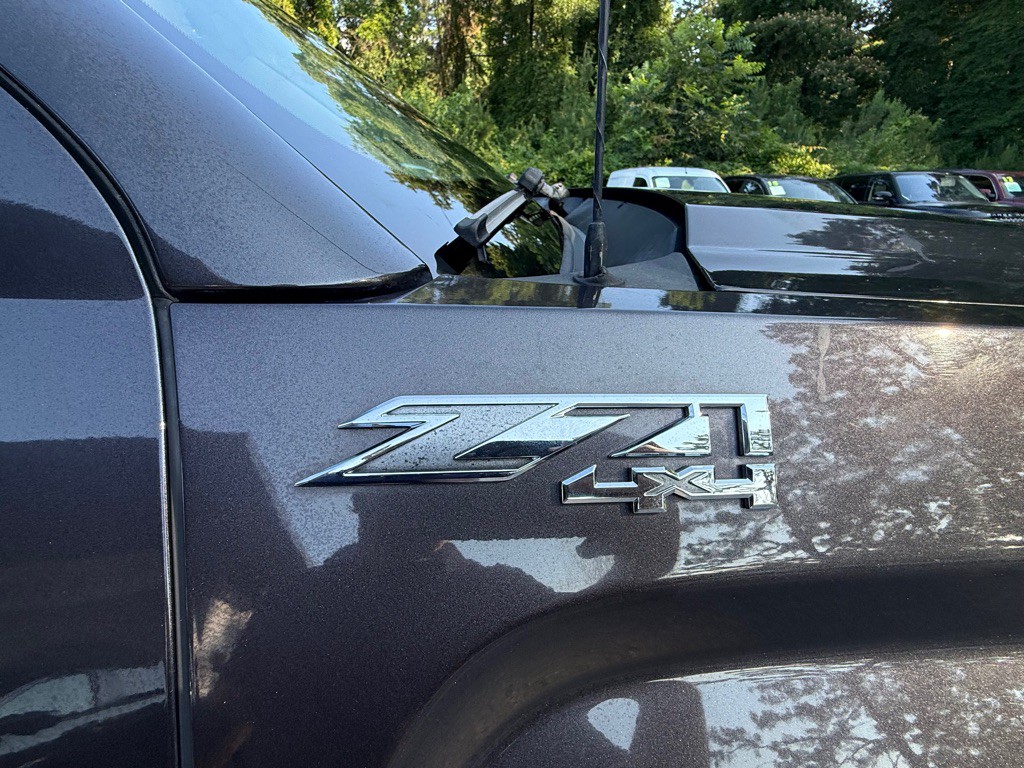 2015 GMC Sierra Image 33