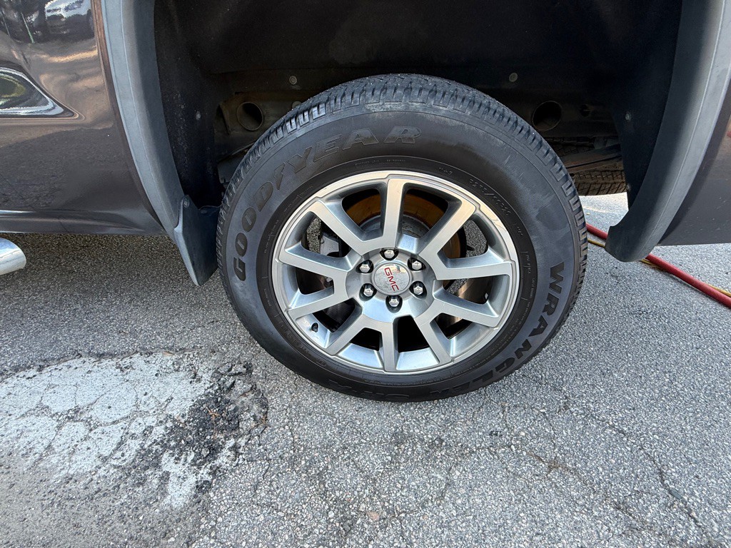 2015 GMC Sierra Image 36