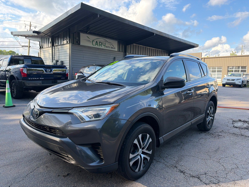 2017 Toyota Rav4 Image 1
