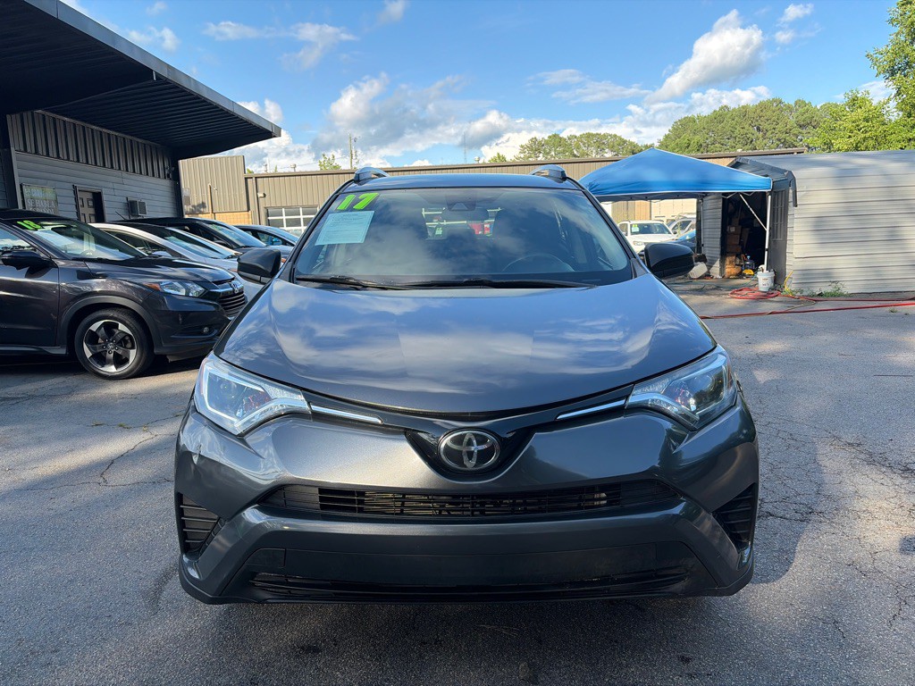 2017 Toyota Rav4 Image 2