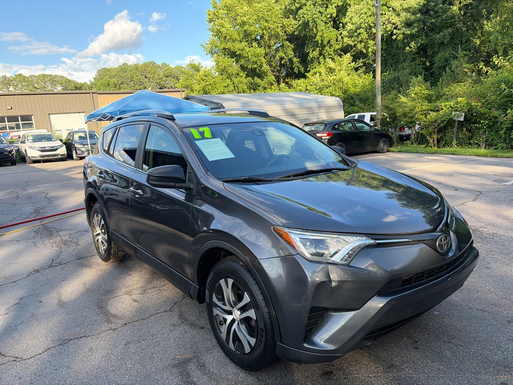 2017 Toyota Rav4 Image 3