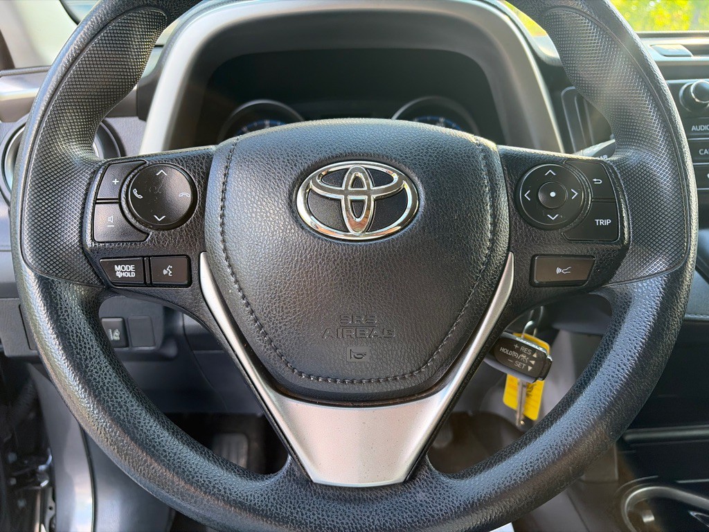 2017 Toyota Rav4 Image 11