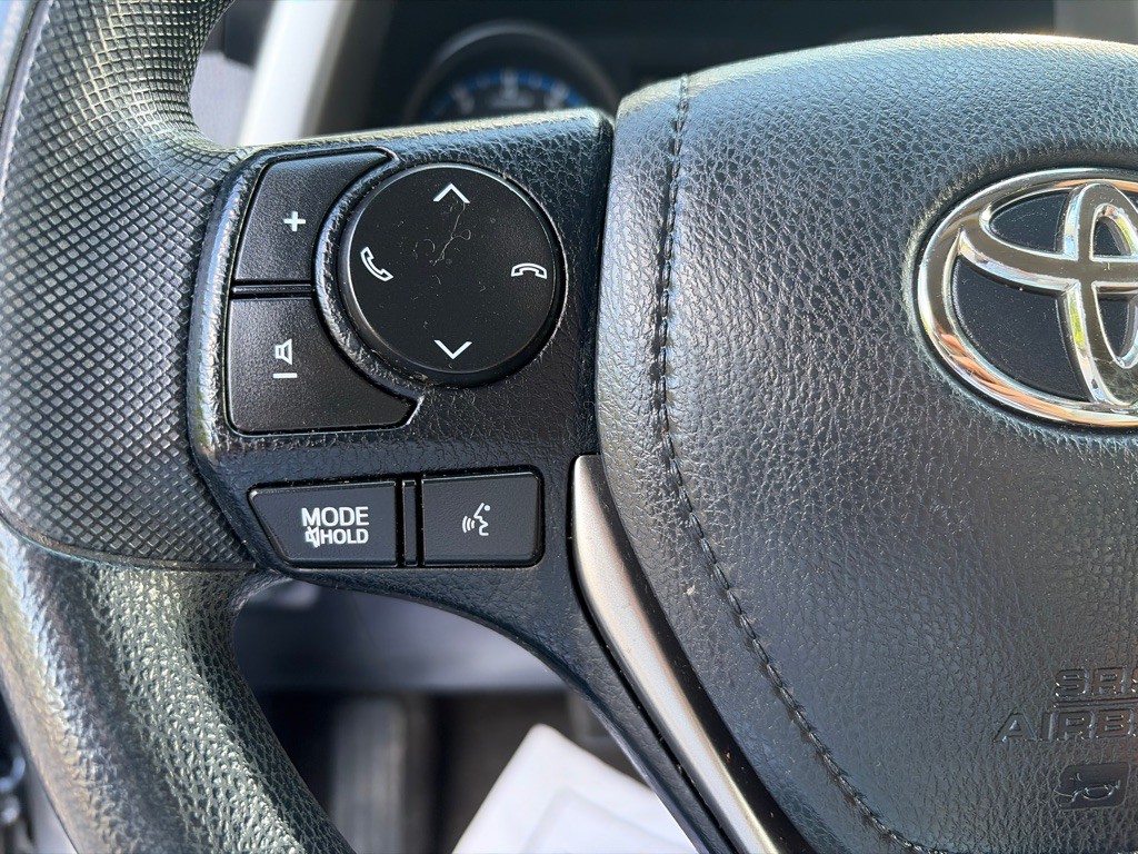 2017 Toyota Rav4 Image 12