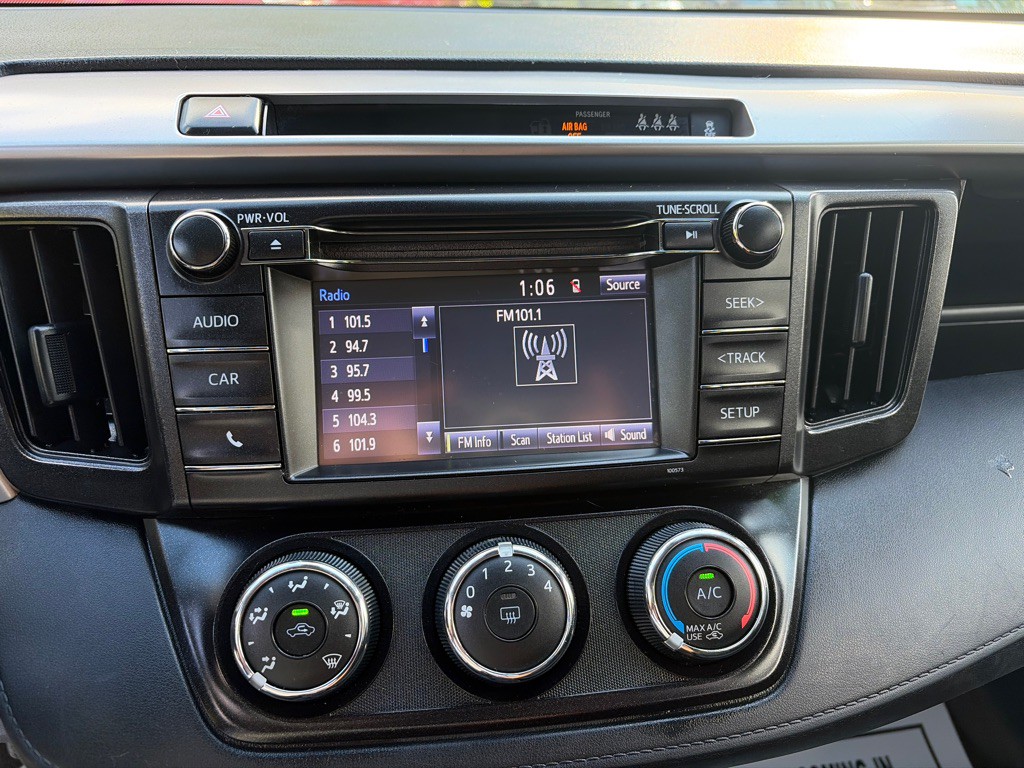 2017 Toyota Rav4 Image 15