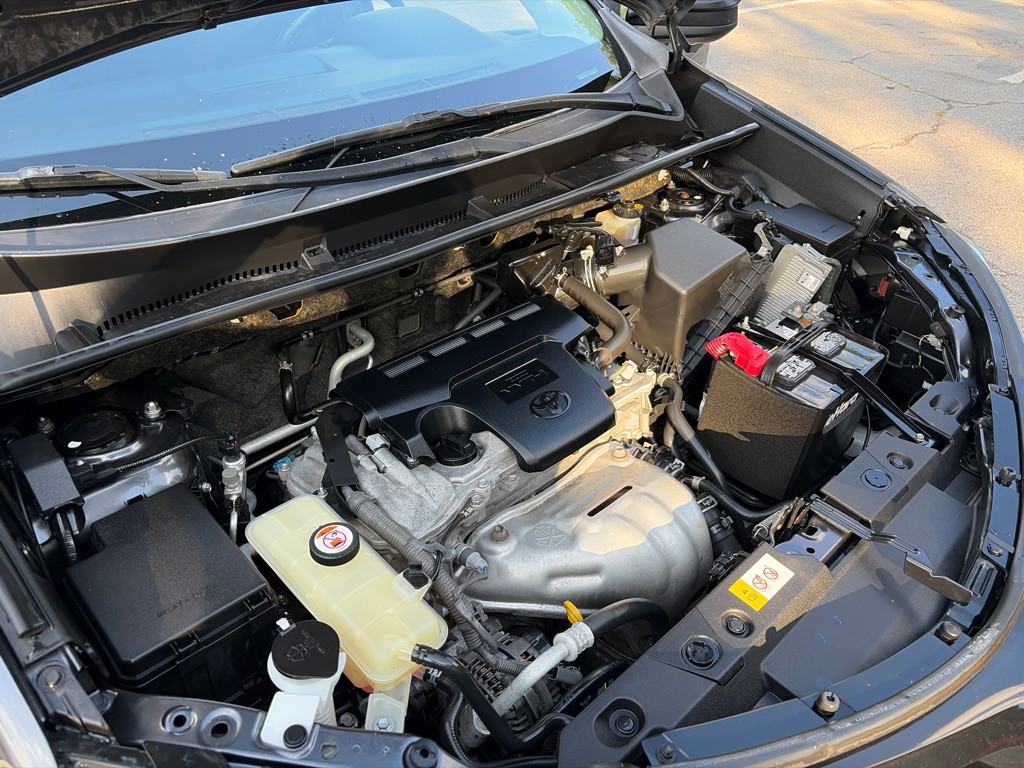 2017 Toyota Rav4 Image 23